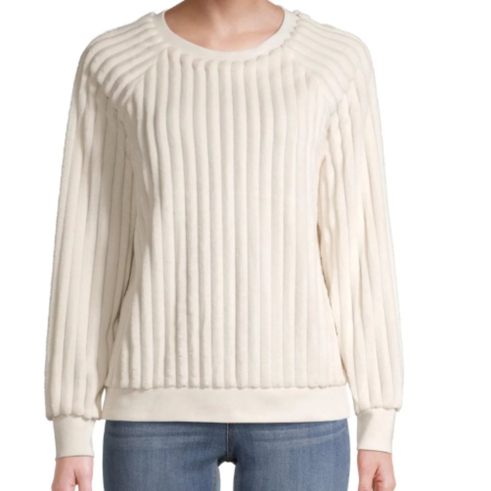 No Boundaries Juniors Fuzzy Rib Knit Pullover Sweater in Ivory